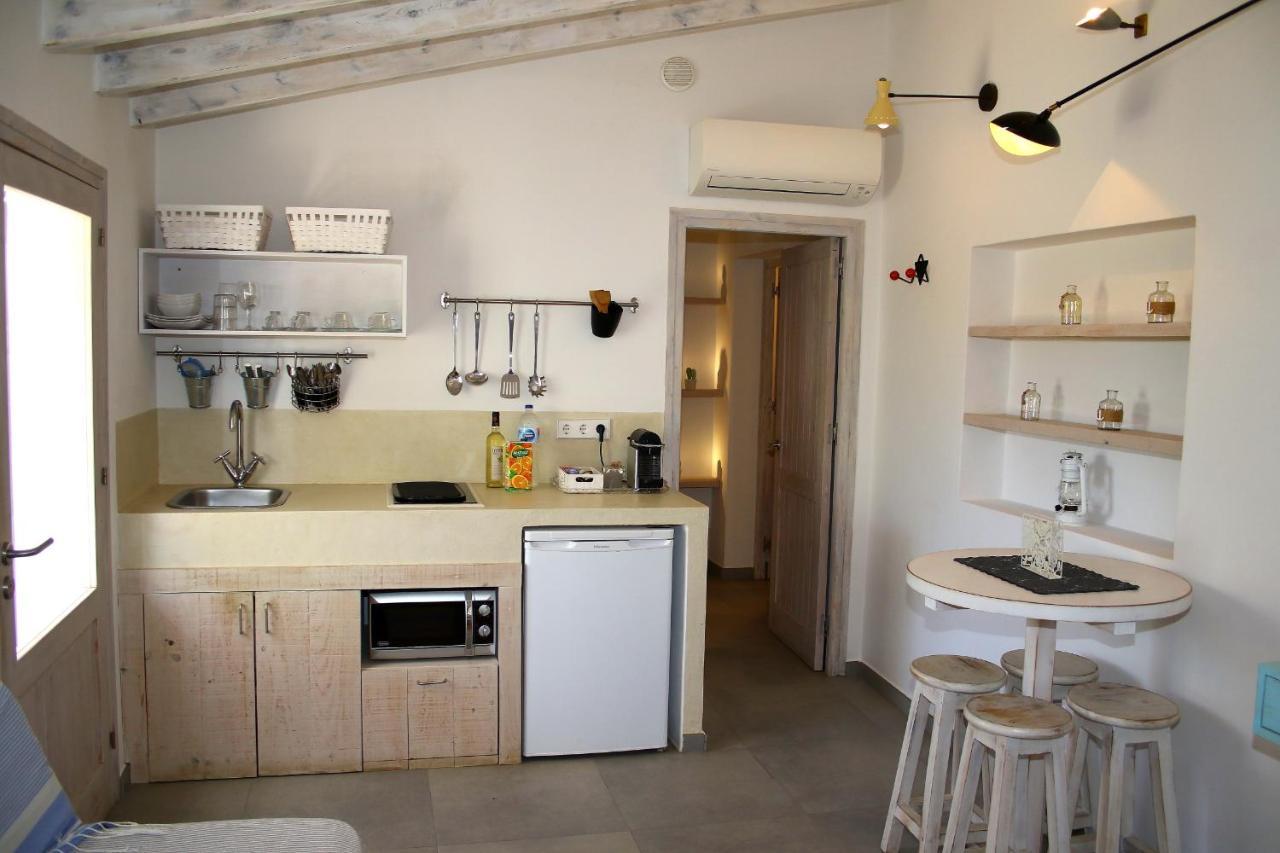 Aparthotel La Hacienda Sant Ferran de Ses Roques Exterior foto